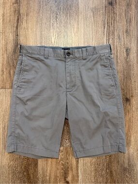 J.Crew Stretch Chino Shorts Men’s 32 slate Gray  10” Inseam Lightweight